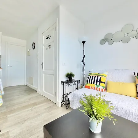 Summer Breeze Penthouse Apartment *